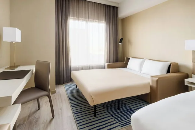 استوديو بسريرين كوين مع أريكة لذوي الإعاقة، AC Hotel St. Petersburg 4/5