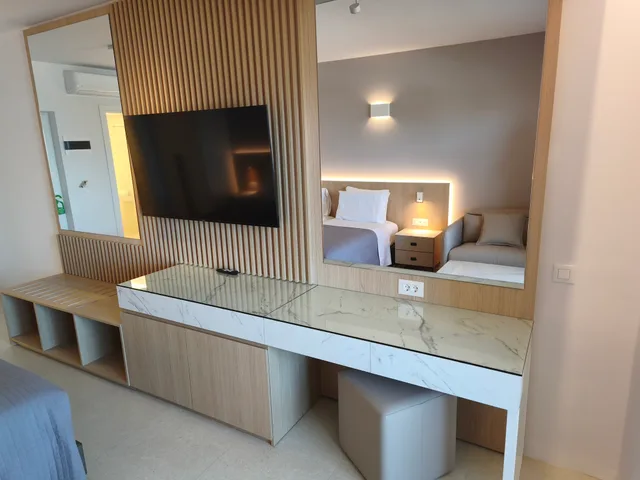 Superior, Lateral Side Sea View, Top Floor، KOS Palace 8/10