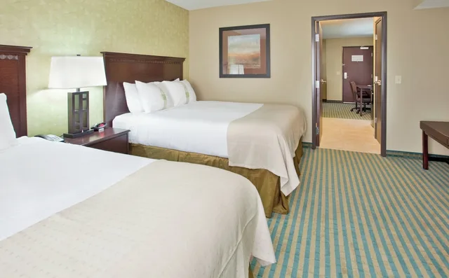جناح بسريرين كوين بغرفة نوم واحدة، Holiday Inn Columbia-East 1/3
