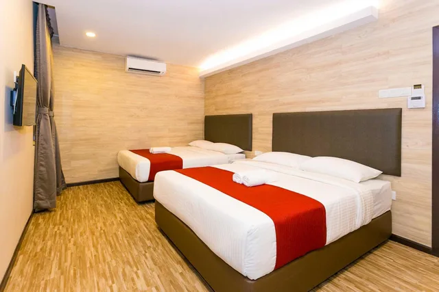 غرفة ديلوكس رباعية، Icon Hotel 1/8