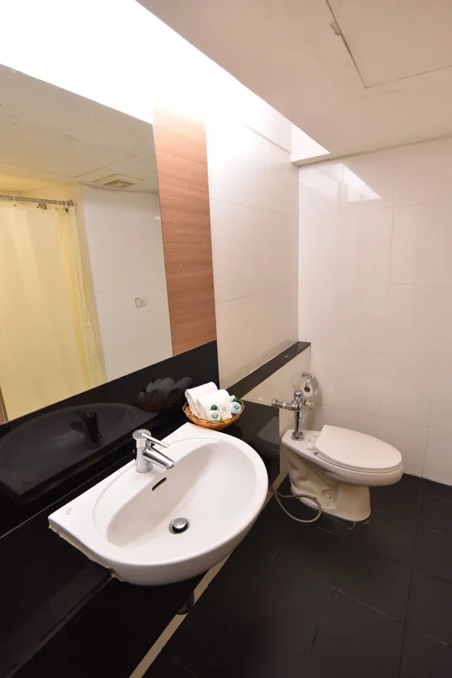 غرفة بسريرين منفصلين، MAYFLOWER GRANDE HOTEL HAT YAI 2/2