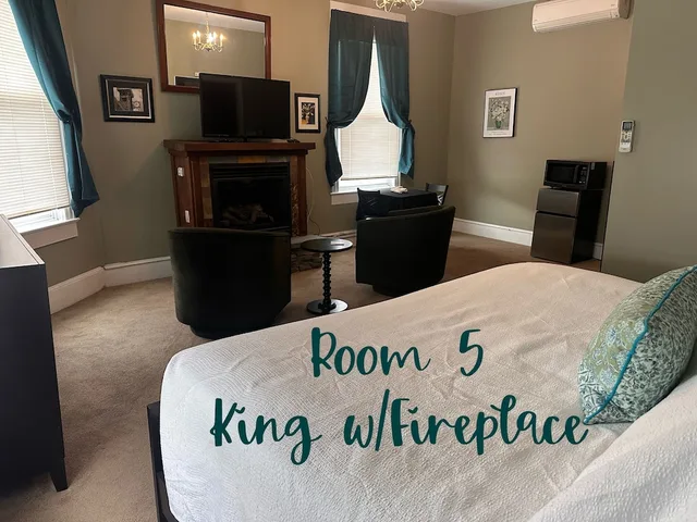 Deluxe, King Bed, No Elevator، The Hotel Belvidere 4/6