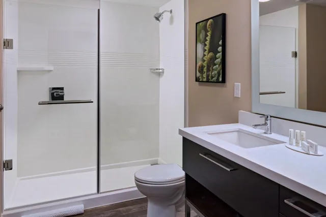 استوديو بسرير كينج مع أريكة بحوض استحمام لذوي الإعاقة، Towneplace Suites Tacoma Lakewood 3/8