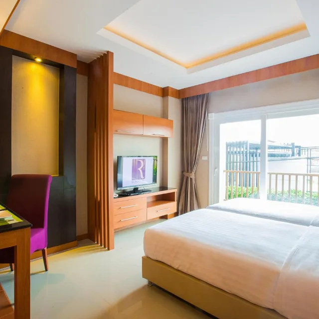 جناح عائلي، Romantic Khon Kaen Hotel 4/10
