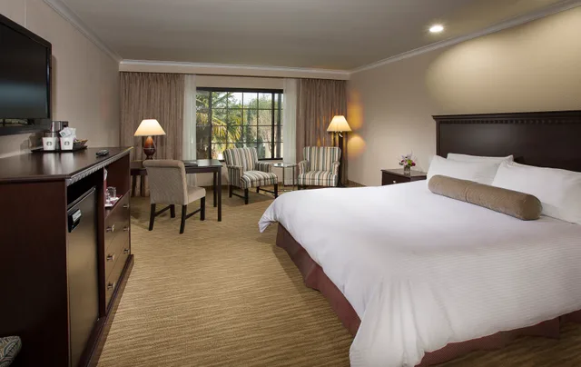 غرفة بسرير كينج، Coast Anabelle Hotel 1/2