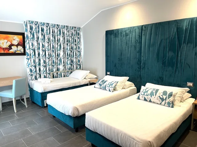 غرفة كومفورت ثلاثية بثلاثة أسرّة، Sant Elia Hotel 2/8
