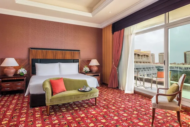 جناح ملكي، Al Raha Beach Resort & Spa 1/2