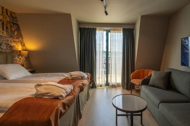 غرفة سوبيريور عائلية رباعية بسرير مزدوج مع أريكة، Scandic Arvika 5/10