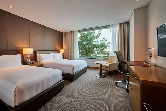 Superior, Family, Multiple Beds, Airport View، LOTTE CITY HOTEL GIMPO AIRPORT 2/3