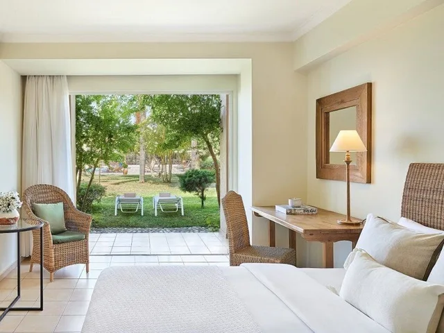 Garden, Single Bed, Sofa, Terrace، Grecotel Filoxenia Kalamata 4/8
