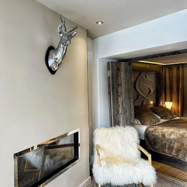 غرفة سوبيريور بسرير مزدوج بإطلالة على الجبل بمنطقة جلوس، Hôtel Tsanteleina 5/8