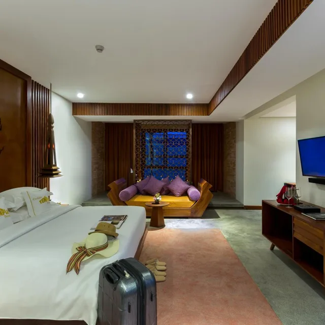 Courtyard, Suite, King Bed, Golden Temple Boutique 7/10