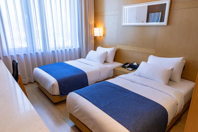 غرفة قياسية بسريرين منفصلين، Hotel Lacky Gwangyang 1/7