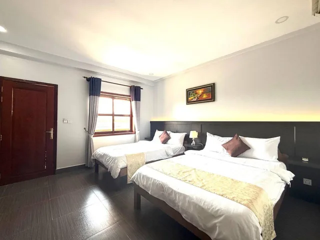 غرفة قياسية بسريرين منفصلين بإطلالة على الجبل، Two Moons Hotel 1/6