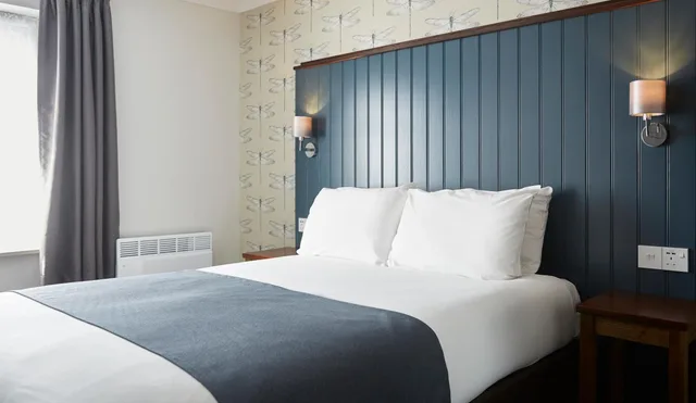 غرفة بسرير مزدوج، Premier Inn Pontefract South 1/10