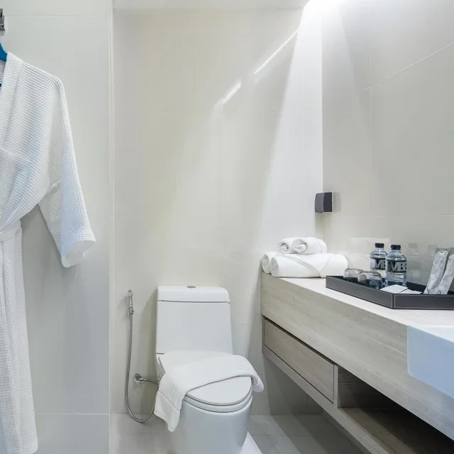 One Bedroom Corner Suite Seaview، Seaphere Pattaya Hotel 3/10