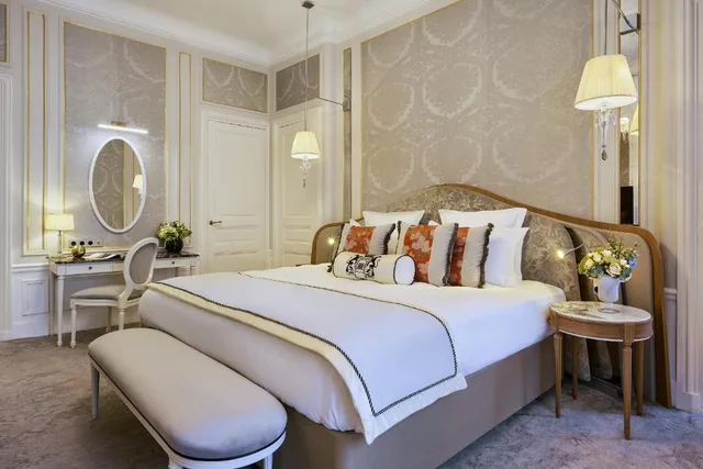 جناح بريميوم، Hotel Westminster 2/4