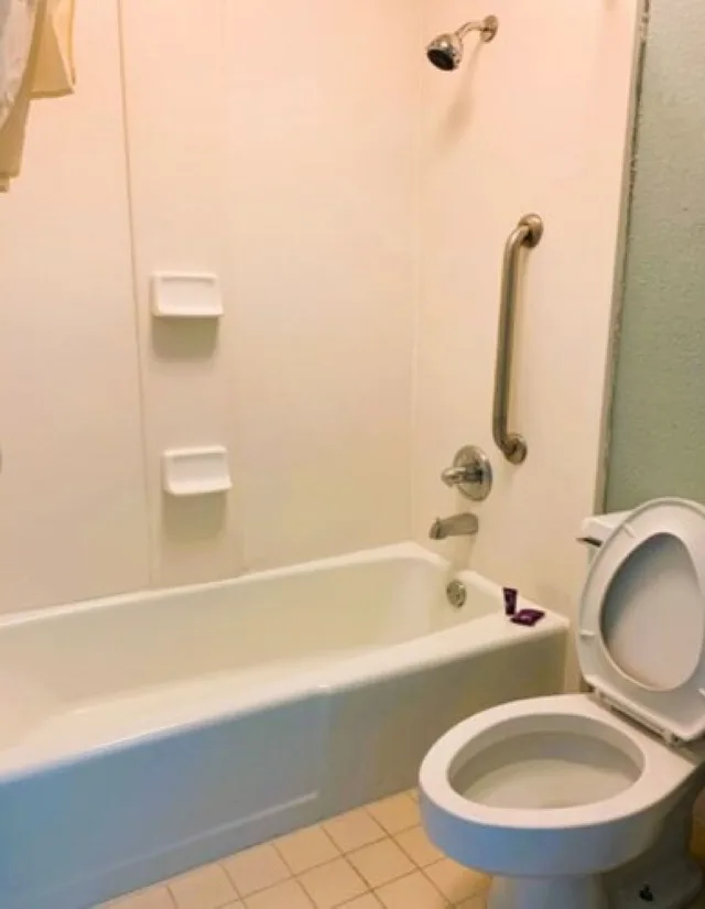غرفة بسريرين مزدوجين، OYO Hotel Dundee By Crystal Lake 8/10
