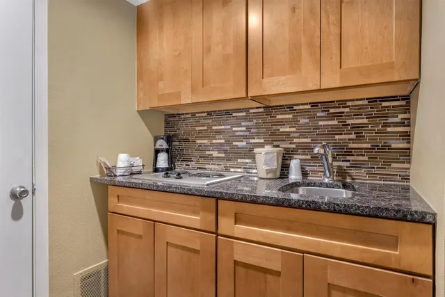 غرفة قياسية بسريرين كوين بمطبخ صغير، Best Western Winchester Hotel 10/10