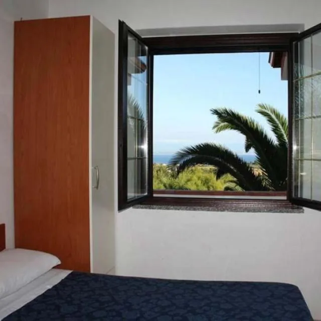 غرفة كومفورت بسرير مزدوج بشرفة، Residence Hotel La Taverna 1/2