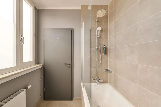 غرفة قياسية بسرير مزدوج أو سريرين منفصلين، Premier Inn Saarbrucken City Centre 6/8