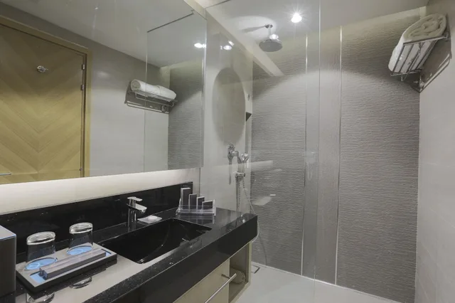 غرفة ديلوكس بسرير كينج، Bai Hotel Cebu, WorldHotels Elite 2/3