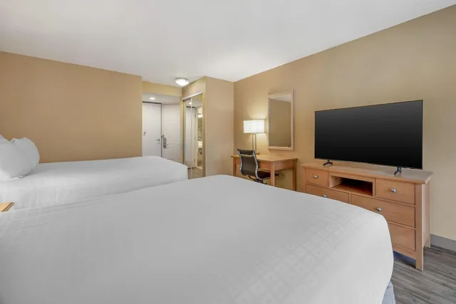 غرفة قياسية بسريرين كوين لذوي الإعاقة، Best Western Plus Ocean View Resort 7/10