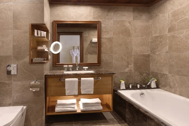 غرفة عائلية بسرير مزدوج بإطلالة على المسبح، Kempinski Hotel San Lawrenz Gozo 7/8