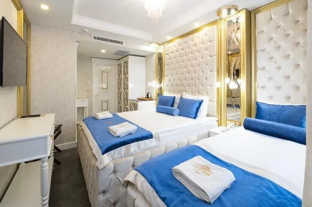 Family, Triple, Les Lion Luxury hotel & spa 1/1