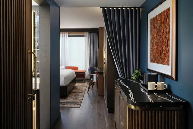 غرفة بسرير كينج في طابق مرتفع، Hotel Trinity, Autograph Collection 4/4