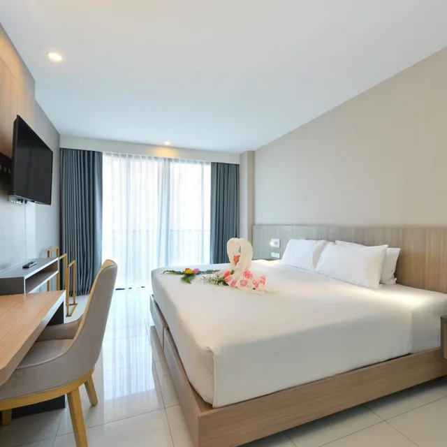 غرفة ديلوكس بسرير مزدوج بشرفة، Grace Patong Hotel 1/10