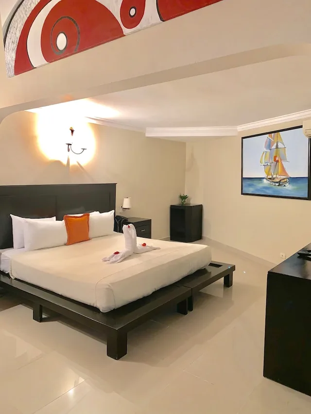 جناح عائلي ديلوكس بسرير كينج وسرير فردي بإطلالة على المسبح، Seranta Brisas de Bavaro Ex the Mt Hotel 2/10
