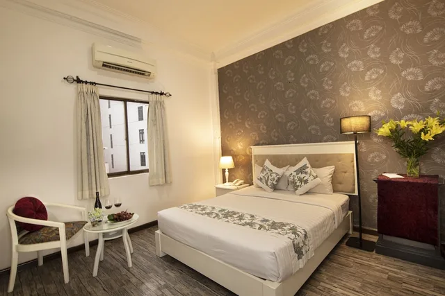 Deluxe, Queen Bed, Vilion Central Hotel 2/4