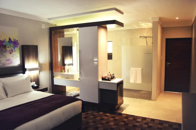 غرفة سوبيريور بسرير كوين مع أريكة بحوض استحمام، Palm Swift Luxury Accommodation 1/1