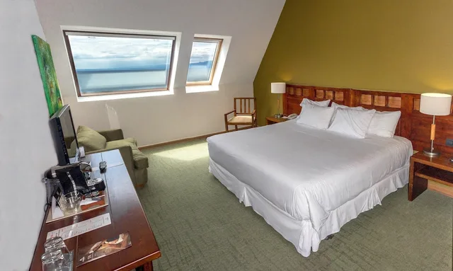 غرفة قياسية بسرير كينج، Wyndham Puerto Varas Pettra 5/8