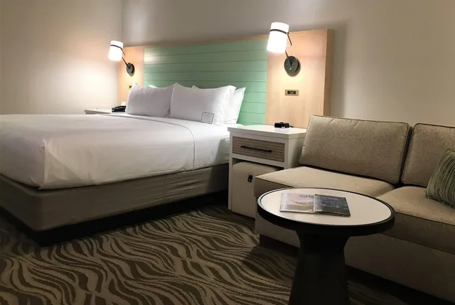 Room, Queen Bed, Exterior Entrance, Accessible, Wyndham Garden Lake Buena Vista Disney Springs Resort 4/7