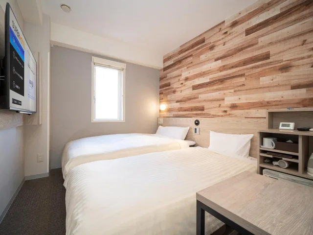 Compact, Twin Beds, Super Hotel Hakodate 2/2