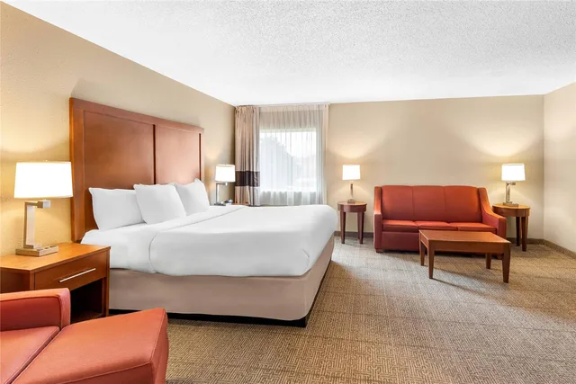 جناح بسرير كينج، Comfort Inn Mayfield Heights Cleveland East 4/5