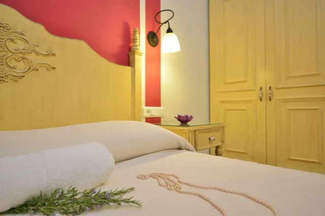 غرفة قياسية بسرير مزدوج بإطلالة على البحر، Pelican Town Hotel 5/6