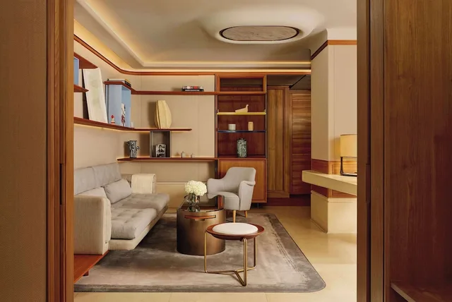 جناح غراند بسرير كينج بشرفة، THE BERKELEY HOTEL 5/6