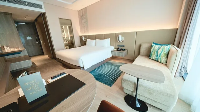 غرفة ديلوكس بسرير كينج، Courtyard Setia Alam 2/3