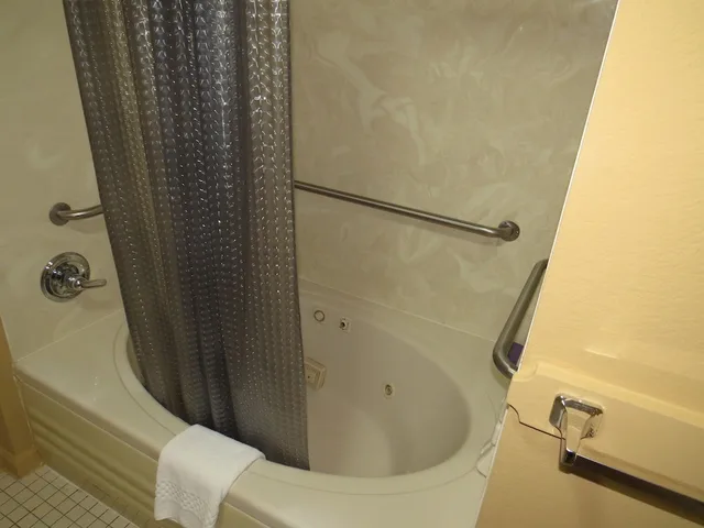 غرفة بسرير كينج، First Western Inn Caseyville 9/10