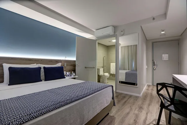 غرفة فاخرة بسرير كوين لذوي الإعاقة، Comfort Hotel Guarulhos Airport 1/7