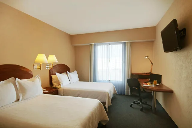 غرفة سوبيريور بسريرين مزدوجين، Fiesta Inn Poza Rica 1/1