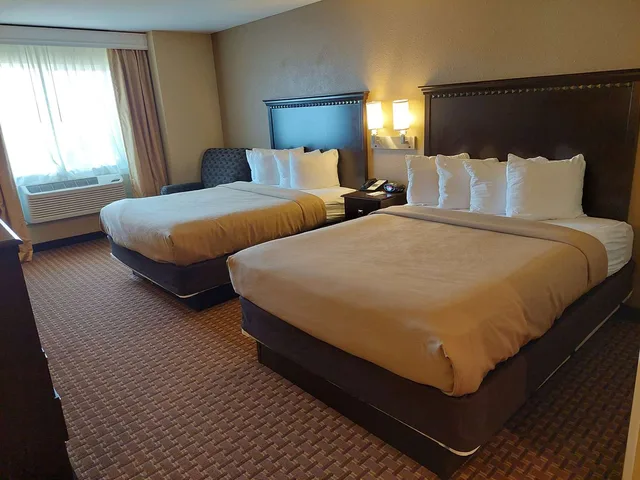 غرفة بسريرين كوين لذوي الإعاقة، Best Western Plus Vintage Valley Inn 1/9