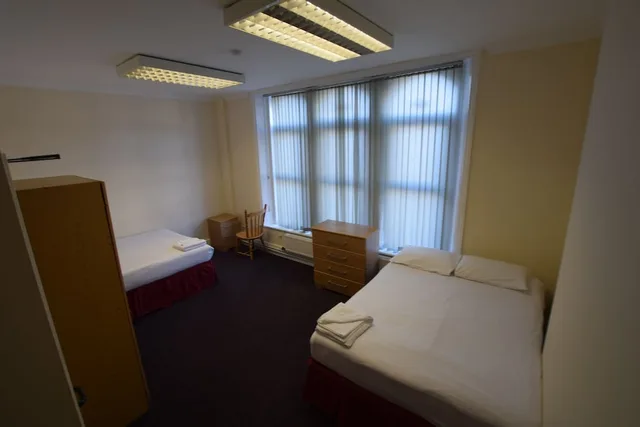 غرفة ثلاثية بسرير مزدوج وسرير فردي، York Hotel 3/4