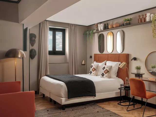 Deluxe, Triple, Queen Bed, Harbour View, Sofa, Maisons du Monde Hotel & Suites - Marseille Vieux Port 4/7