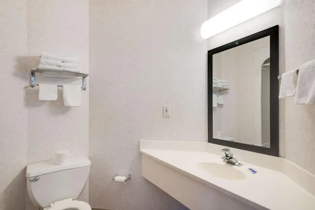 غرفة رباعية، Motel6 Statesville, NC 7/10