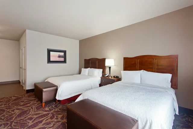 غرفة بسريرين كوين لذوي الإعاقة، Hampton Inn Seattle Everett Downtown 1/8