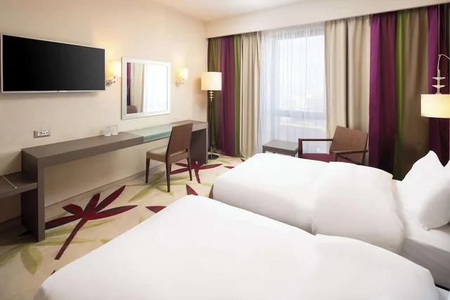 غرفة قياسية بسريرين منفصلين، Golden Tulip Ana Dome Cluj 2/6